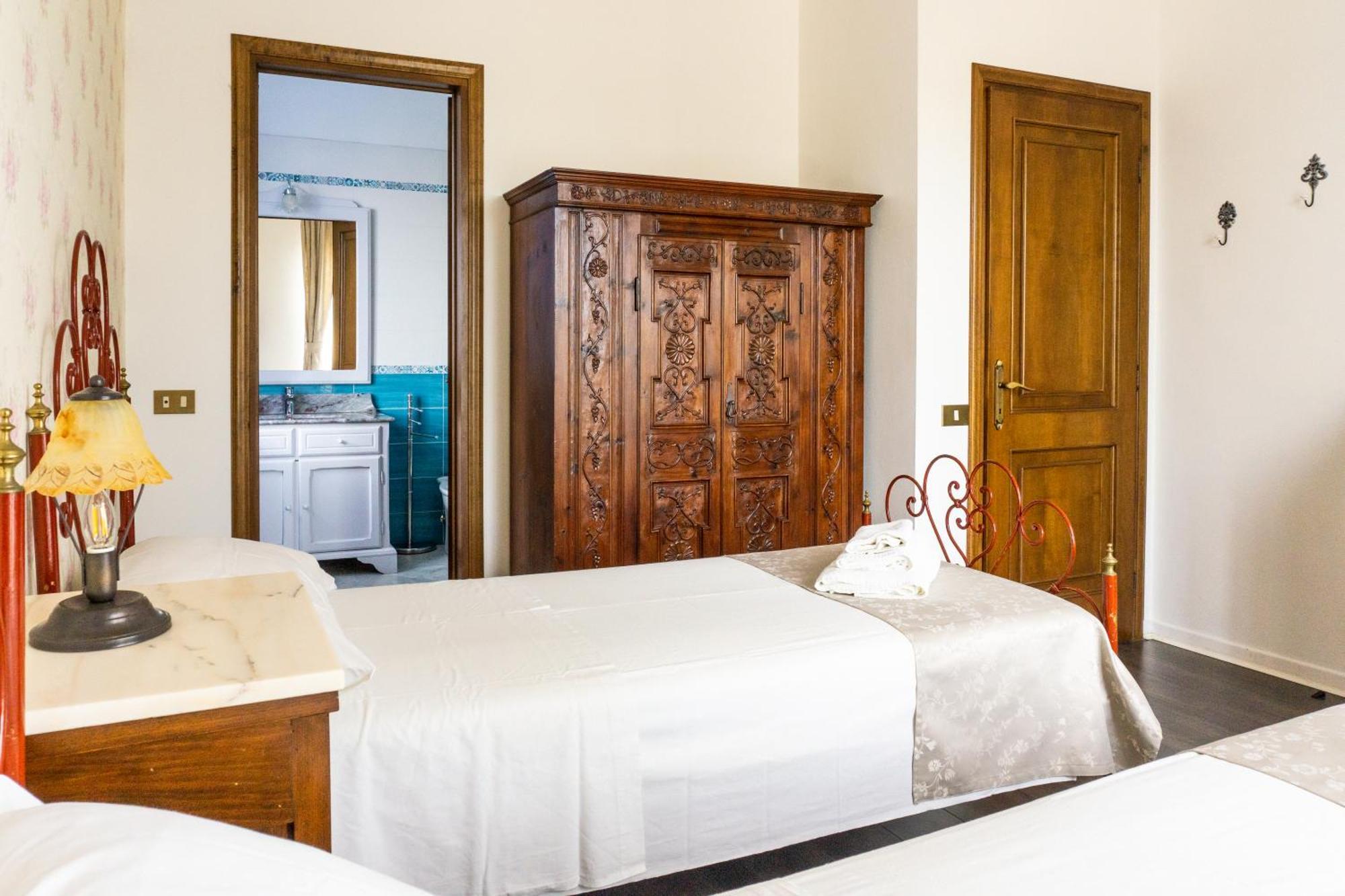 Villa Nerone B&B Lorenzana Екстериор снимка