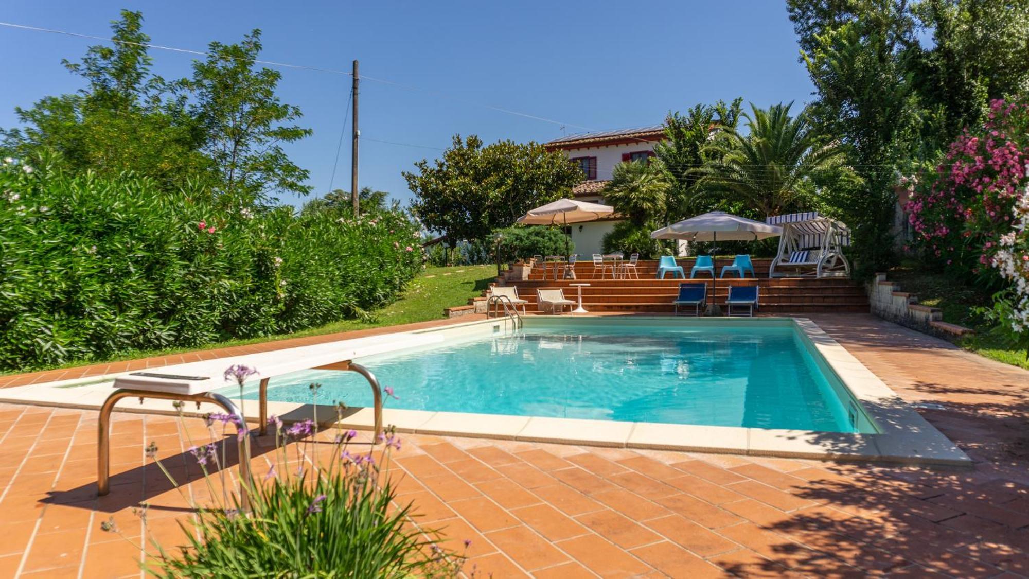 Villa Nerone B&B Lorenzana Екстериор снимка
