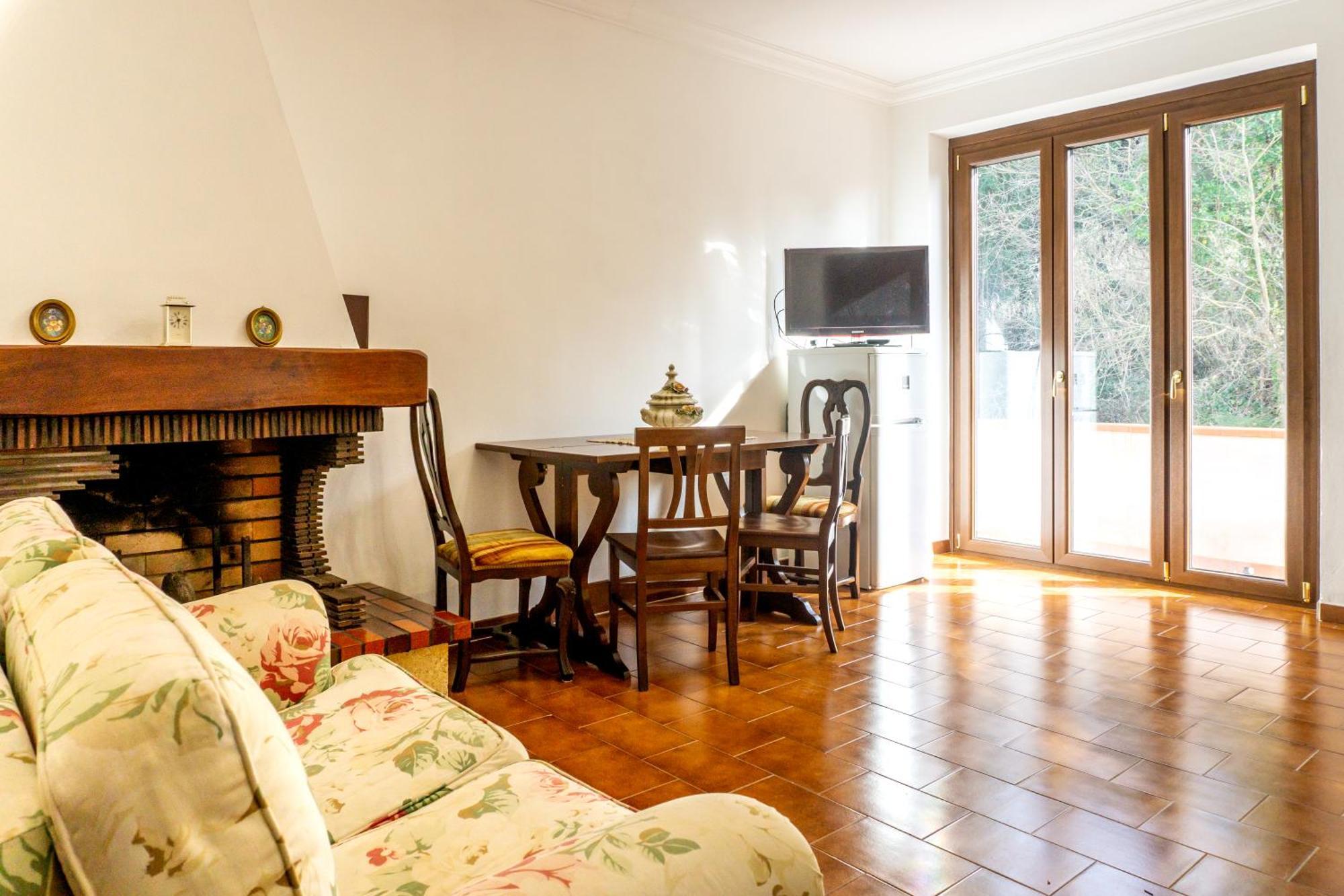 Villa Nerone B&B Lorenzana Екстериор снимка