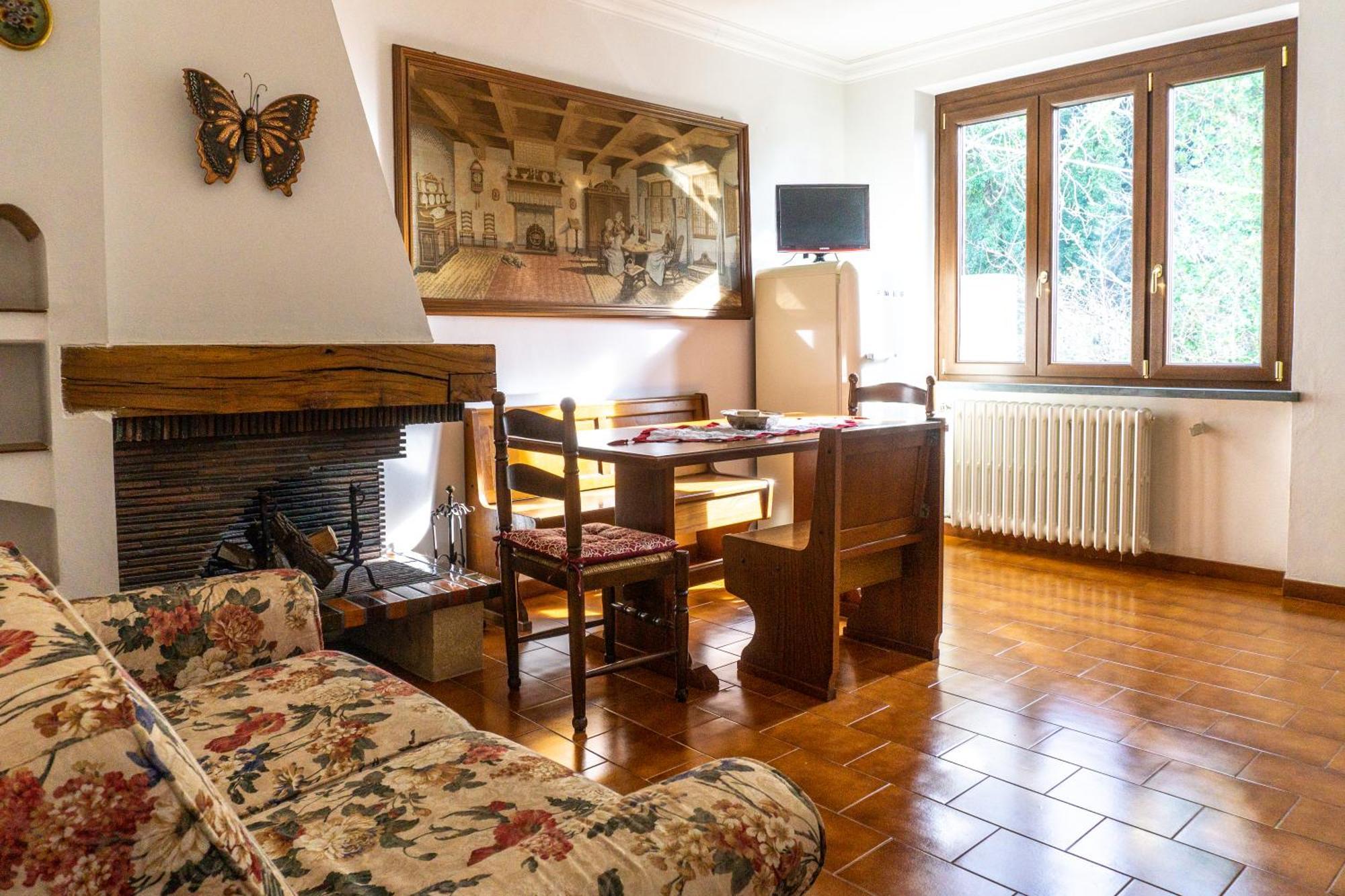 Villa Nerone B&B Lorenzana Екстериор снимка